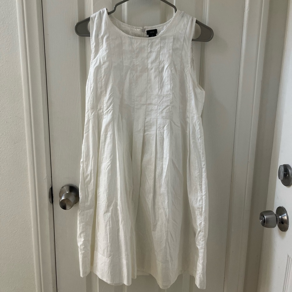 Sleeveless Midi Dress 🫧